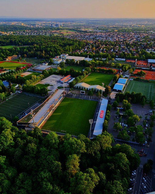 它是贯穿一 它是贯穿一