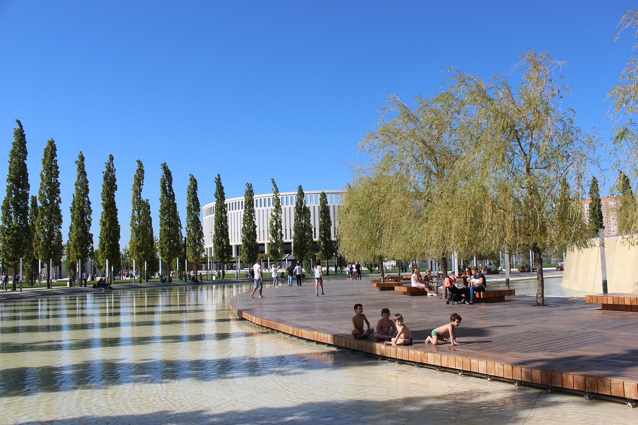 顯示出他對 顯示出他對